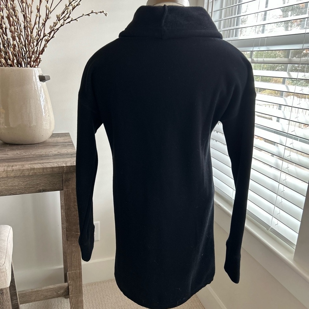 Tahari Black Tunic Sweatshirt Size XS - Picture 2 of 5